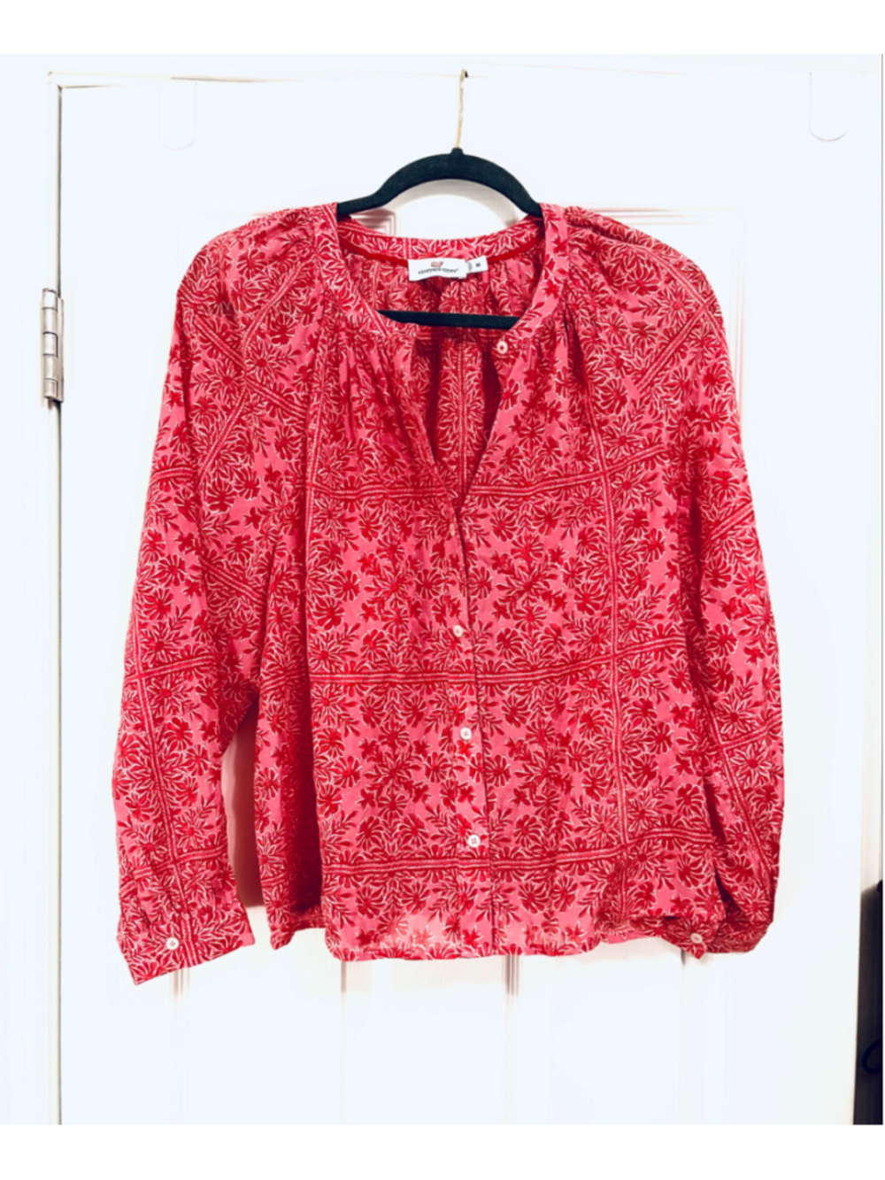 Vineyard Vines Blouse Size M Red Pink Floral Button Down Shirt